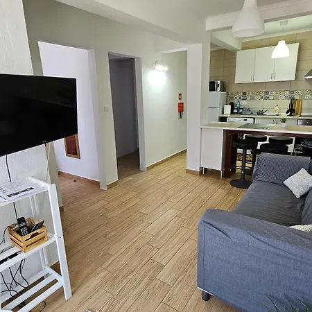 Casa Entre Os Morros Rral Nº 4522